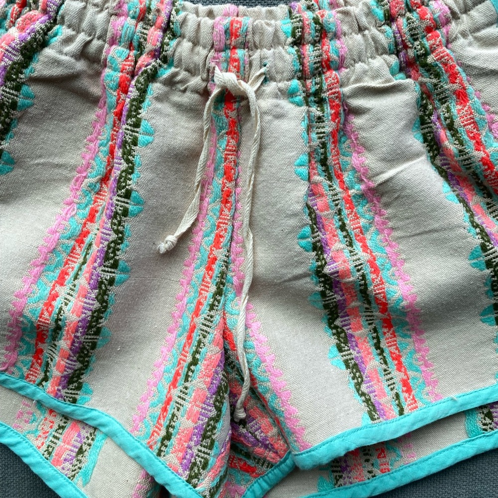 Colorful Beach Shorts - Picture 4 of 8